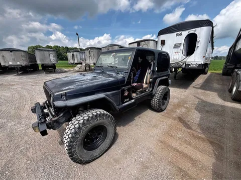 2001 Jeep Wrangler Sahara Sport Utility 2D