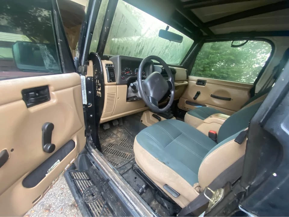 2001 Jeep TJ Wrangler - Image 3 of 4