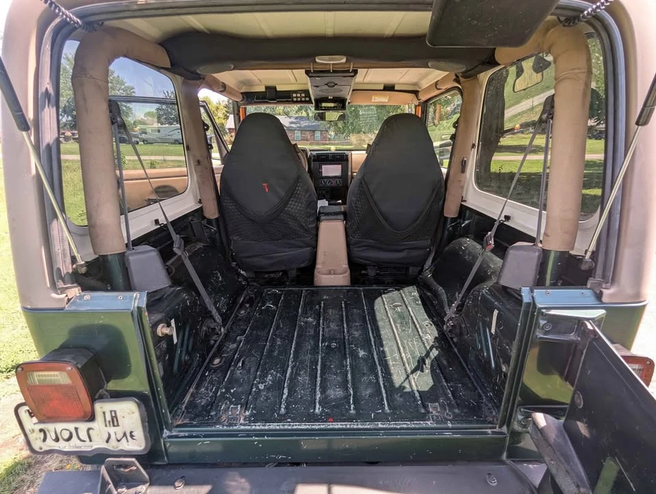 2001 Jeep TJ Wrangler - Image 14 of 15