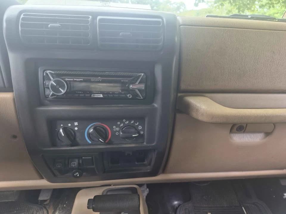 2001 Jeep TJ Wrangler - Image 7 of 17