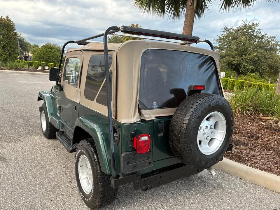 2001 Jeep TJ Wrangler - Image 17 of 20