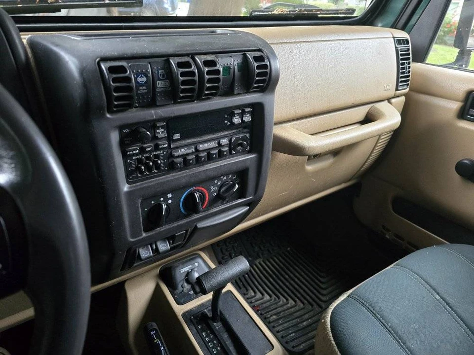 2001 Jeep TJ Wrangler - Image 5 of 7
