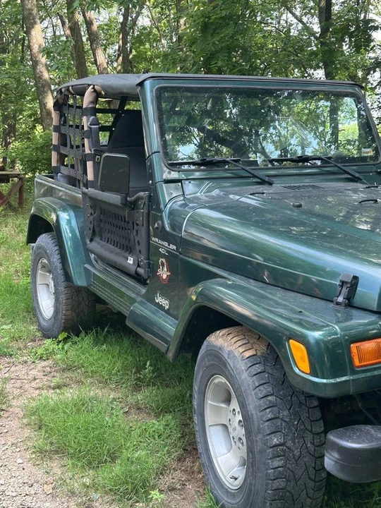 2001 Jeep TJ Wrangler - Image 2 of 10