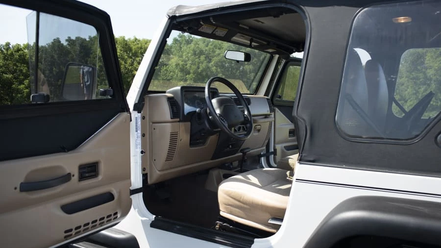 2001 Jeep TJ Wrangler - Image 4 of 12