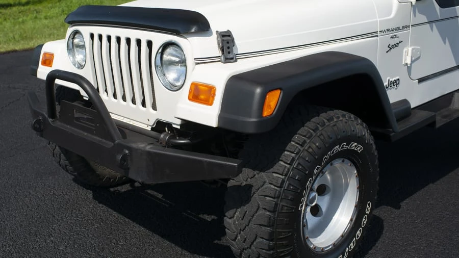 2001 Jeep TJ Wrangler - Image 9 of 12