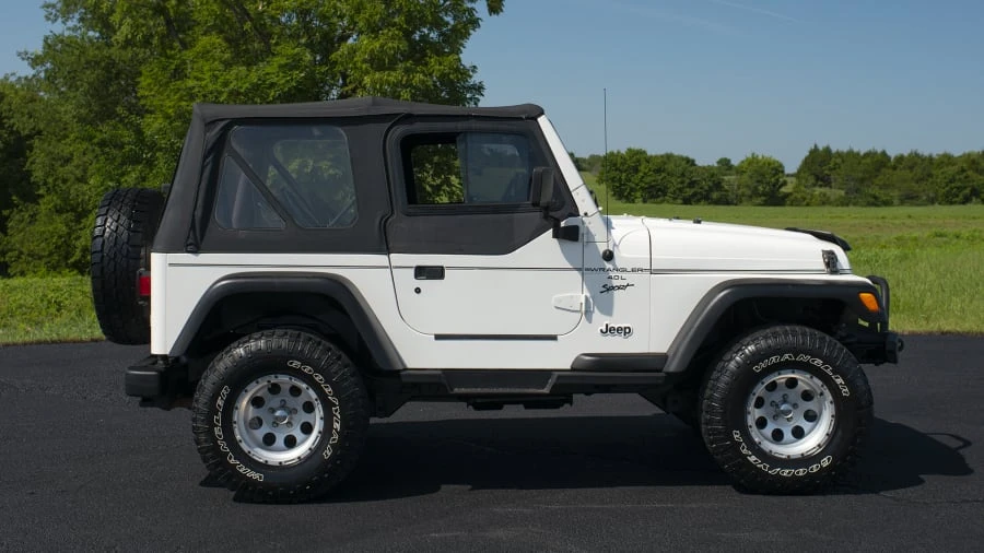 2001 Jeep TJ Wrangler - Image 11 of 12