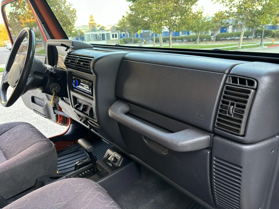 2001 Jeep TJ Wrangler - Image 23 of 31