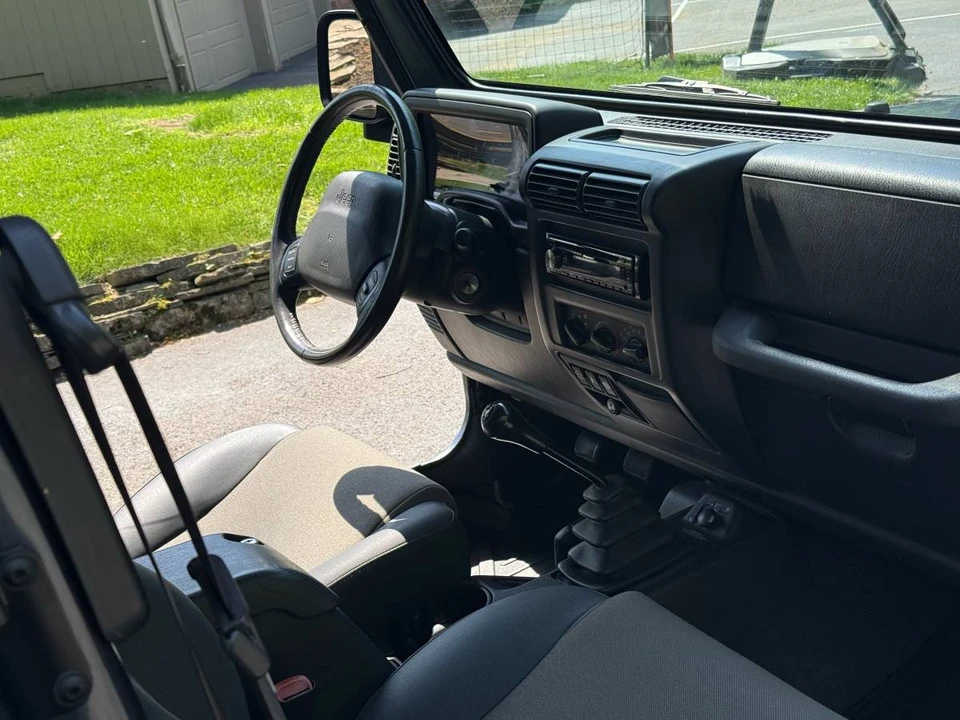 2001 Jeep TJ Wrangler - Image 4 of 10