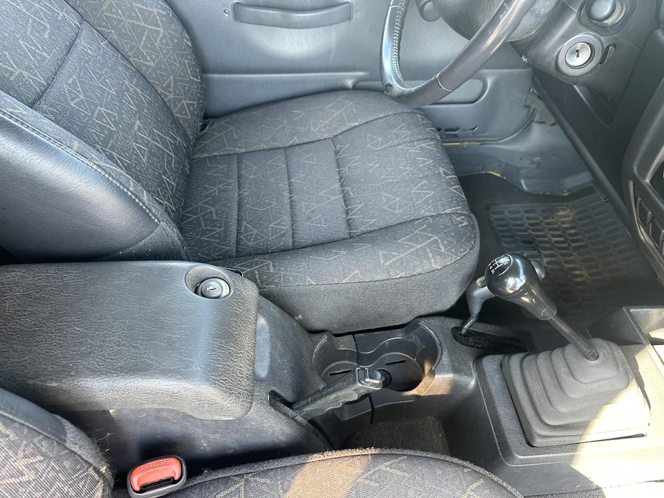 2001 Jeep TJ Wrangler - Image 22 of 31