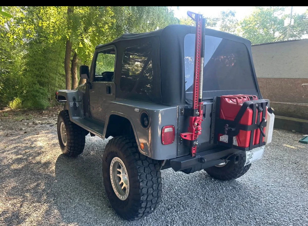 2001 Jeep TJ Wrangler - Image 3 of 31