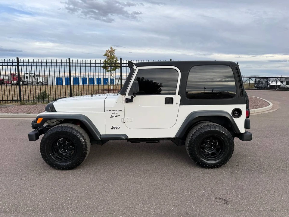 2001 Jeep TJ Wrangler - Image 2 of 18