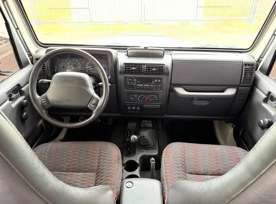 2001 Jeep TJ Wrangler - Image 8 of 16