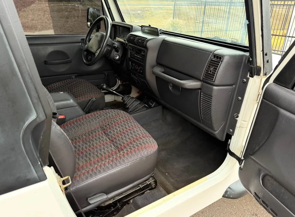 2001 Jeep TJ Wrangler - Image 12 of 16