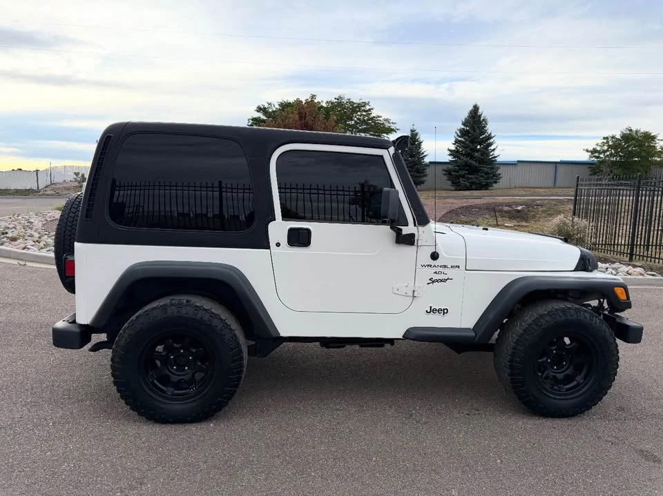 2001 Jeep TJ Wrangler - Image 2 of 16