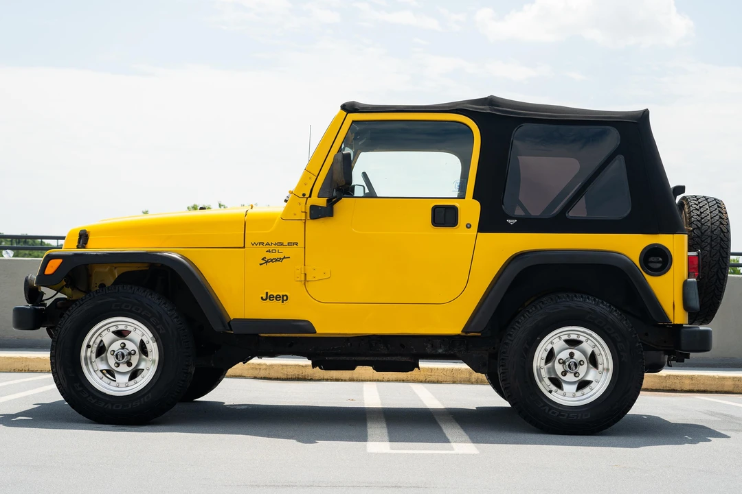2001 Jeep TJ Wrangler - Image 9 of 31
