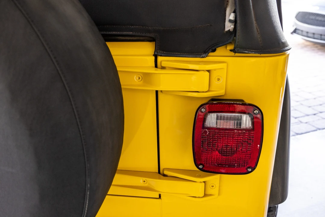 2001 Jeep TJ Wrangler - Image 16 of 31