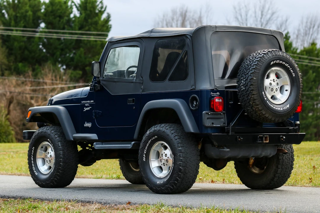 2001 Jeep TJ Wrangler - Image 10 of 31