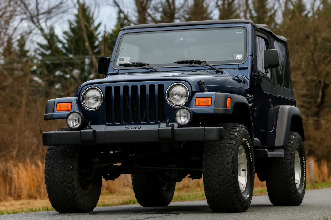2001 Jeep TJ Wrangler - Image 2 of 31