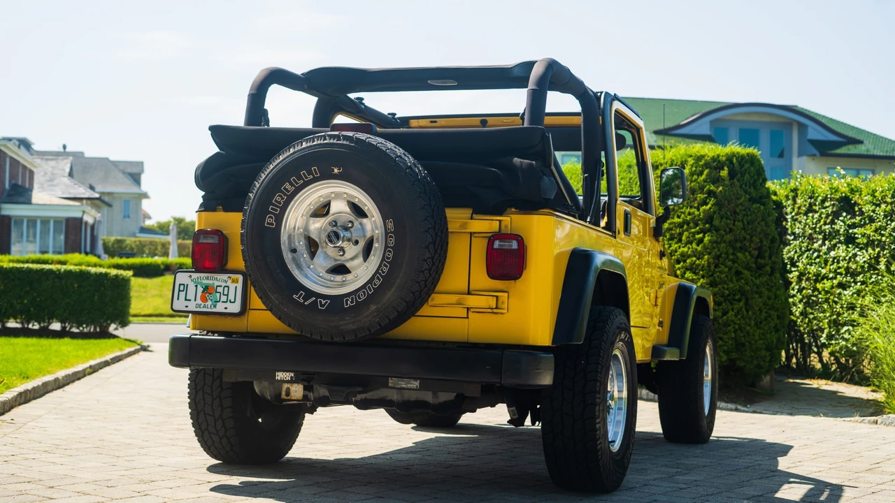 2001 Jeep TJ Wrangler - Image 28 of 31