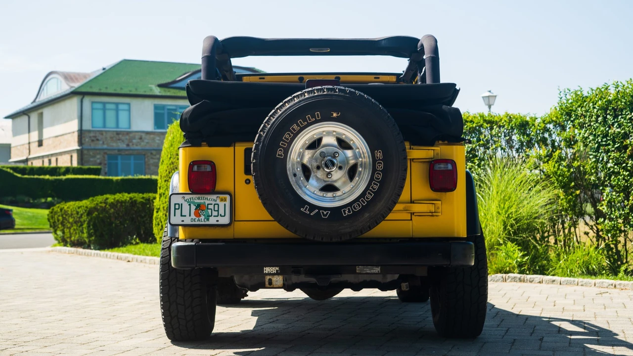 2001 Jeep TJ Wrangler - Image 26 of 31