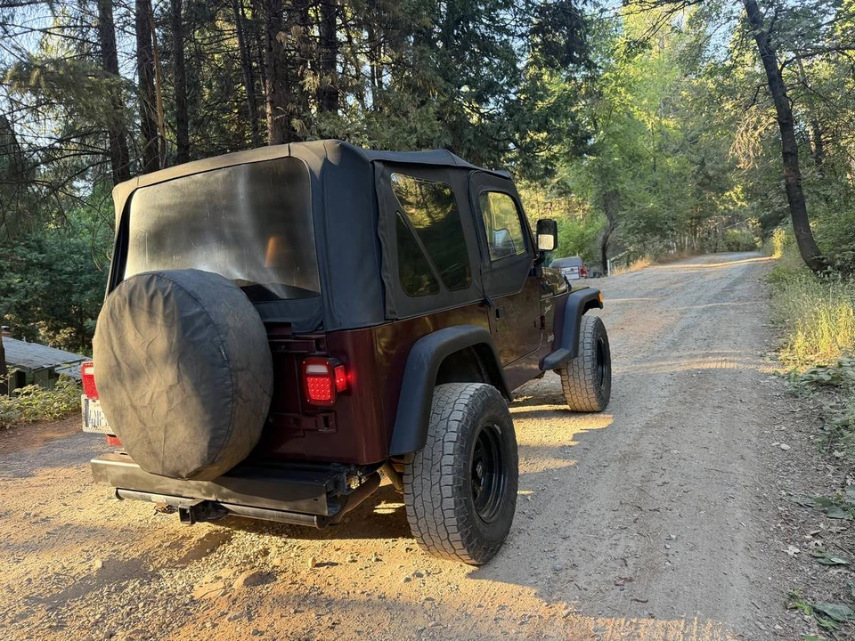 2001 Jeep TJ Wrangler - Image 6 of 10