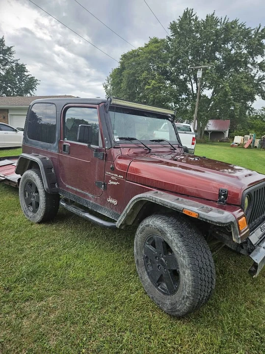 2001 Jeep TJ Wrangler - Image 2 of 14