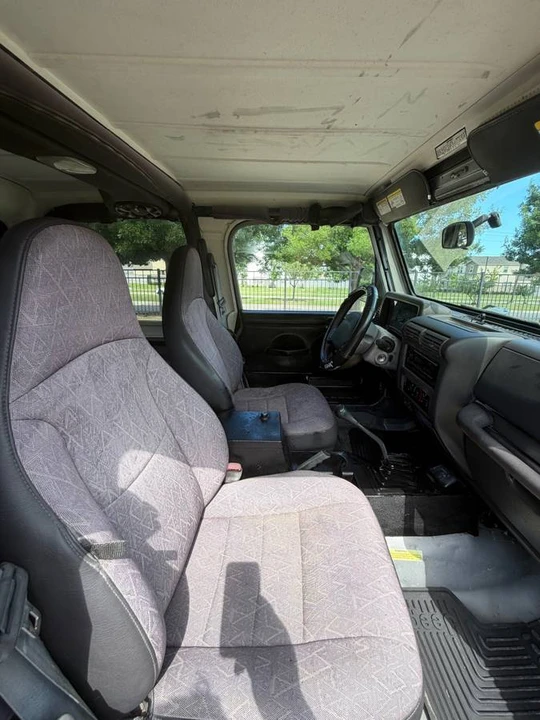 2001 Jeep TJ Wrangler - Image 11 of 15