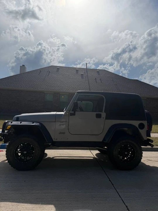 2001 Jeep TJ Wrangler - Image 5 of 15