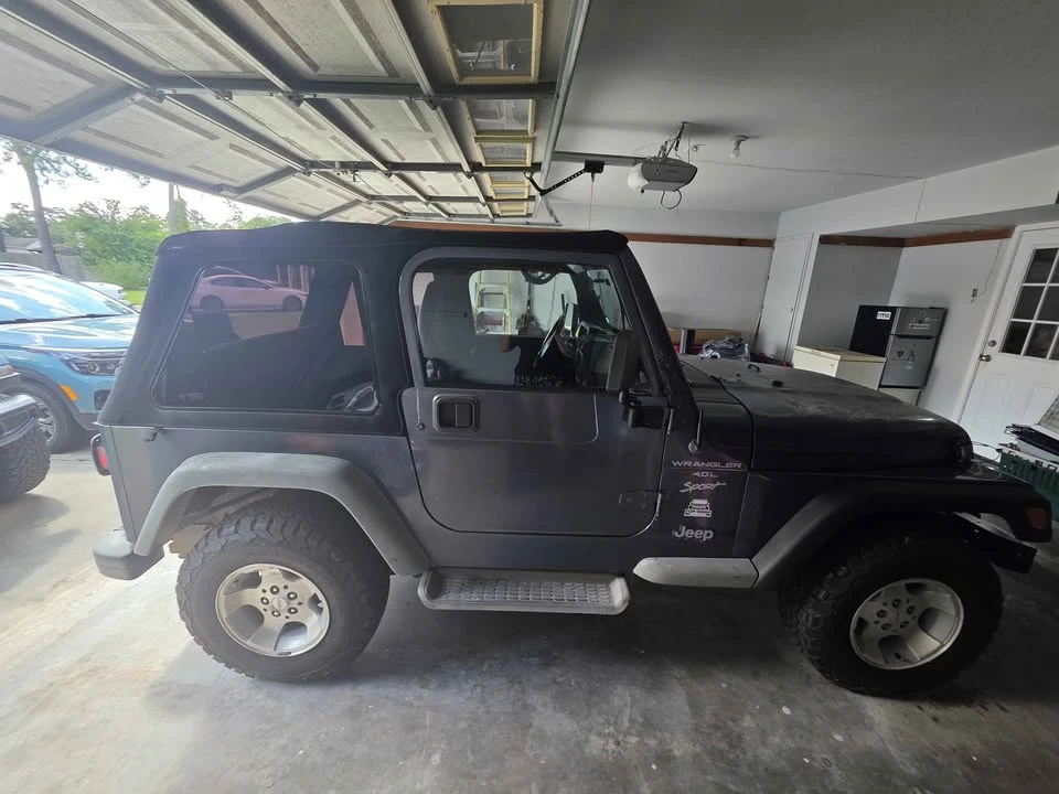 2001 Jeep TJ Wrangler - Image 2 of 11