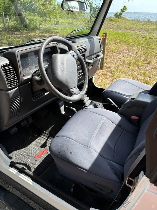 2001 Jeep TJ Wrangler - Image 5 of 17