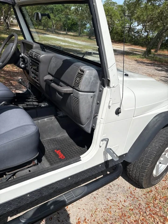 2001 Jeep TJ Wrangler - Image 9 of 17