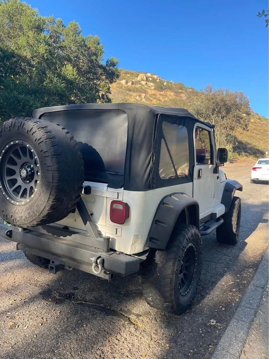 2001 Jeep TJ Wrangler - Image 2 of 4