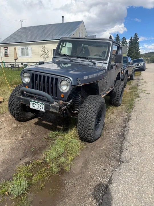 2001 Jeep TJ Wrangler - Image 2 of 3