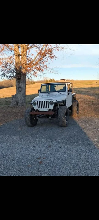 2001 Jeep TJ Wrangler - Image 2 of 2