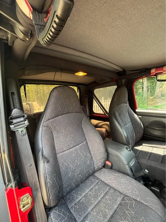 2001 Jeep TJ Wrangler - Image 11 of 15