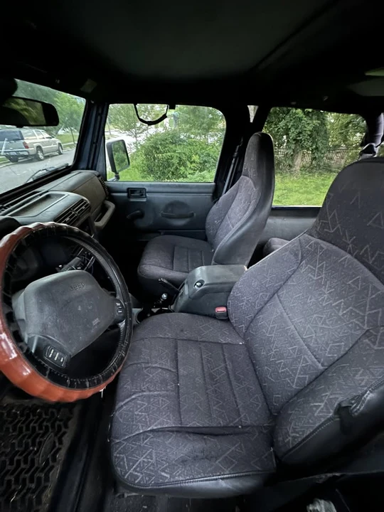2001 Jeep TJ Wrangler - Image 9 of 17