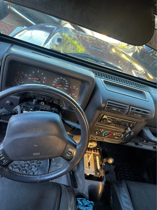 2001 Jeep TJ Wrangler - Image 4 of 5