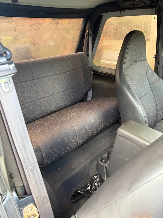 2001 Jeep TJ Wrangler - Image 6 of 8