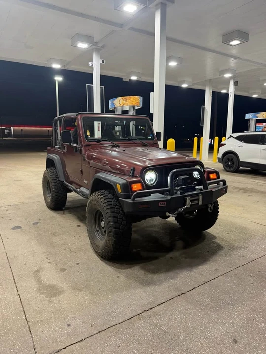 2001 Jeep TJ Wrangler - Image 2 of 14