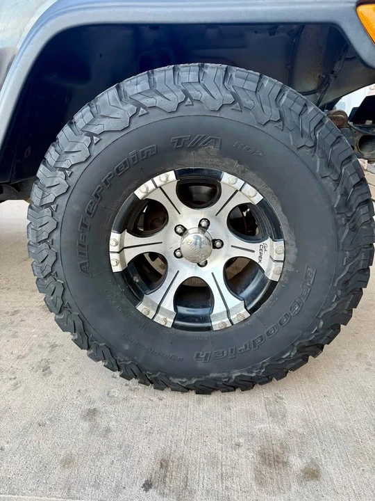 2001 Jeep TJ Wrangler - Image 10 of 13