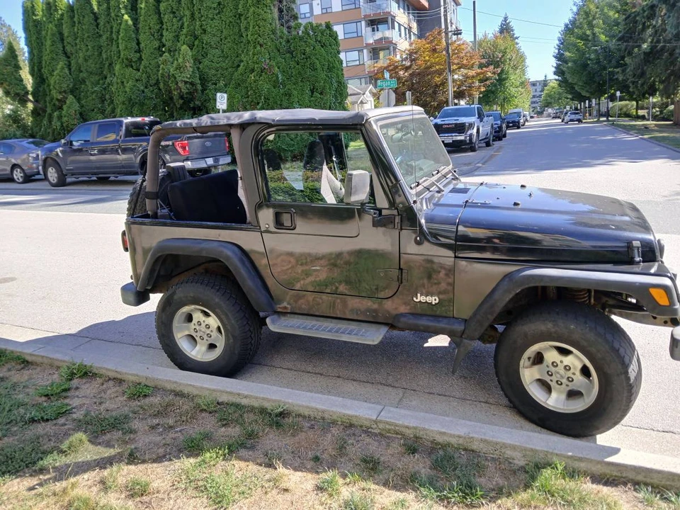 2001 Jeep TJ Wrangler - Image 2 of 10