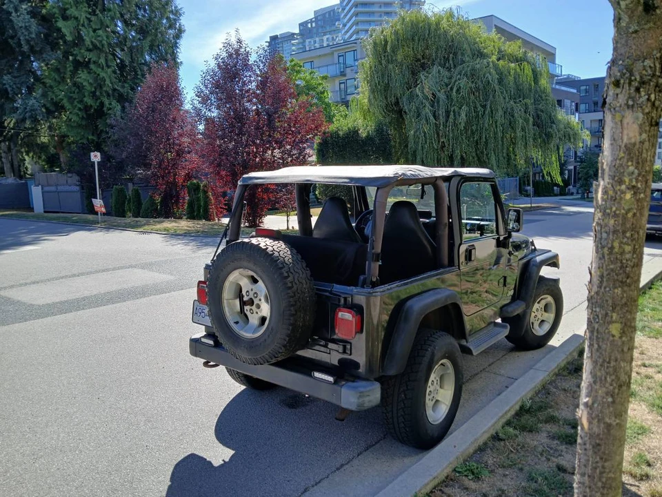 2001 Jeep TJ Wrangler - Image 3 of 10