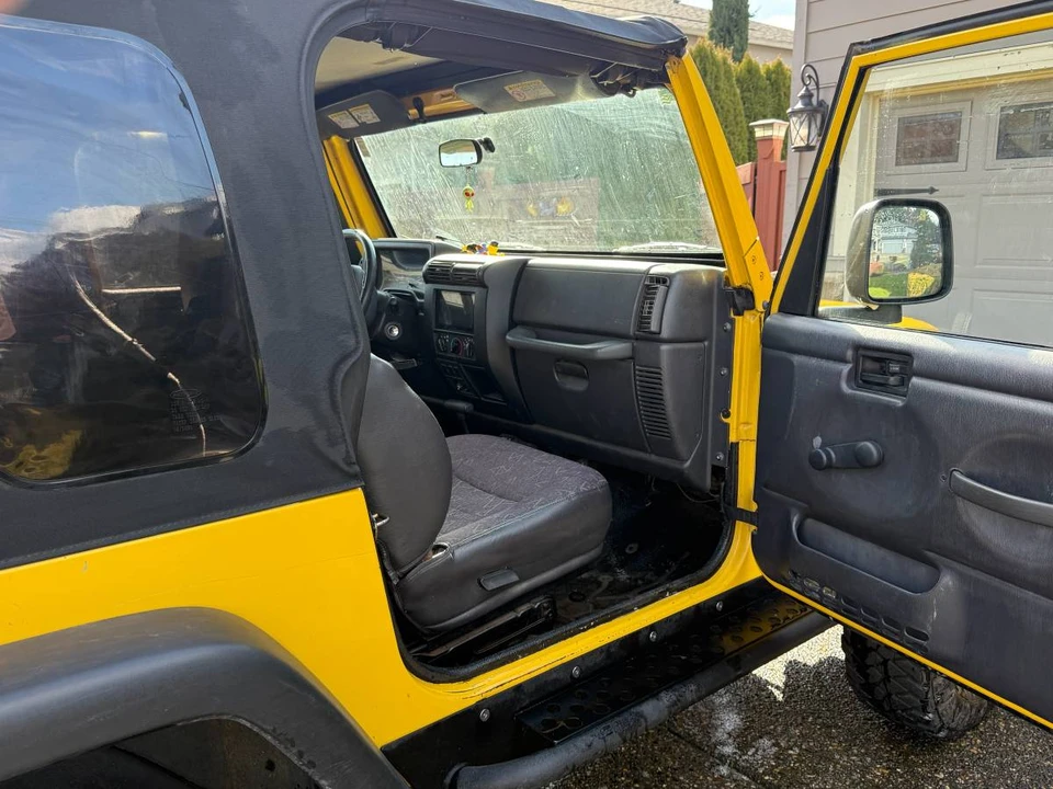 2001 Jeep TJ Wrangler - Image 9 of 12