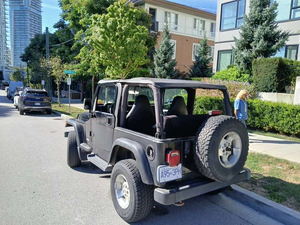 2001 Jeep TJ Wrangler - Image 5 of 10