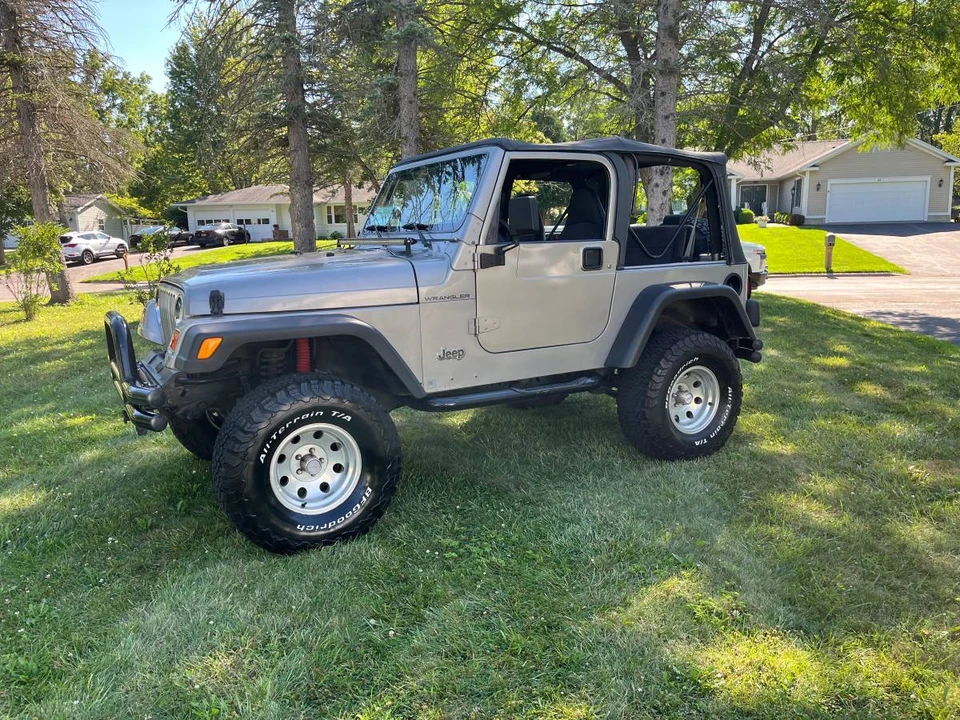 2001 Jeep TJ Wrangler - Image 2 of 17
