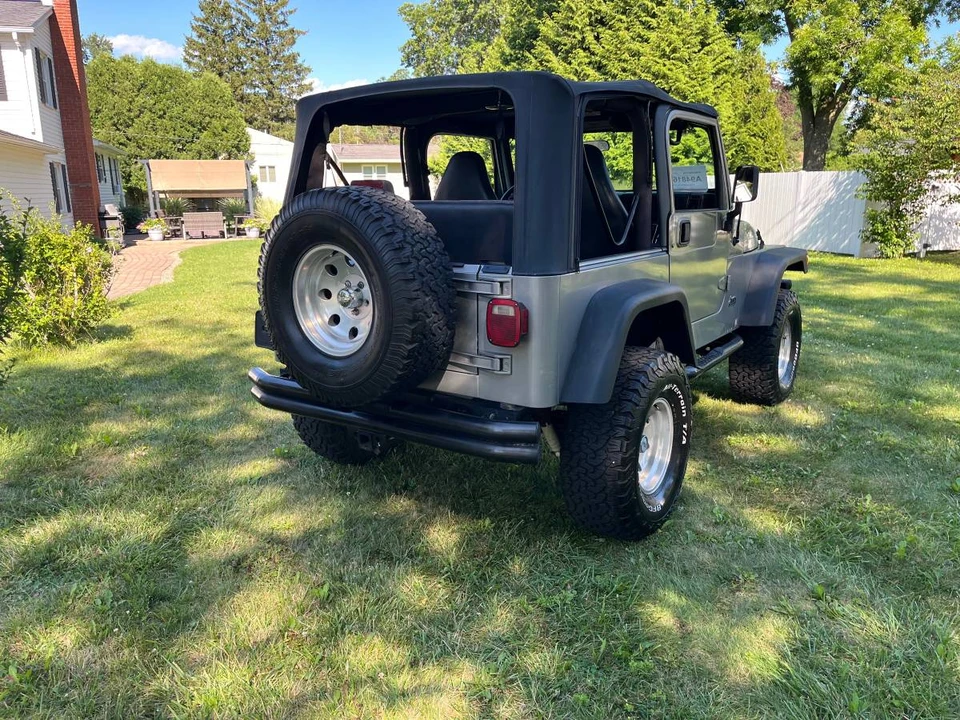 2001 Jeep TJ Wrangler - Image 3 of 17