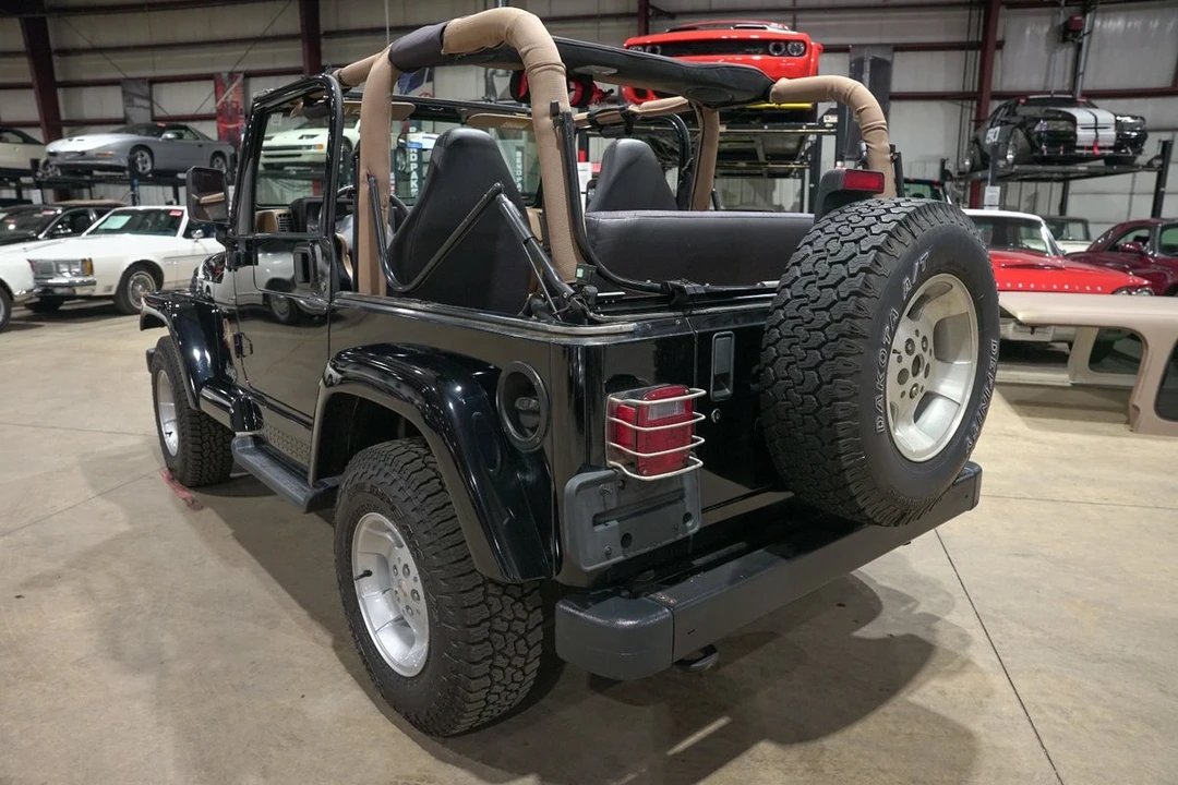 2001 Jeep TJ Wrangler - Image 6 of 21