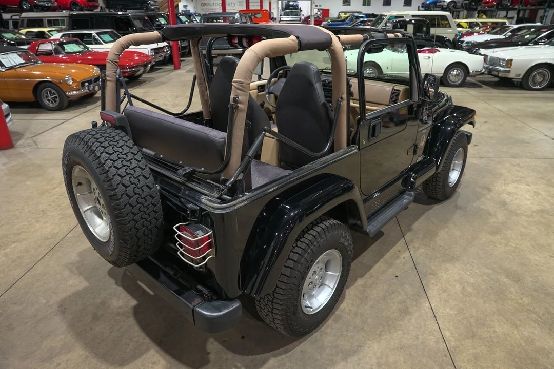 2001 Jeep TJ Wrangler - Image 17 of 21