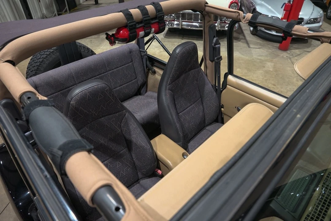 2001 Jeep TJ Wrangler - Image 18 of 21