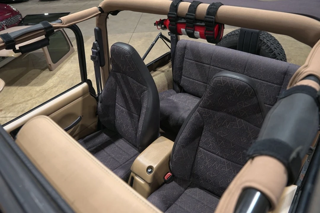 2001 Jeep TJ Wrangler - Image 19 of 21
